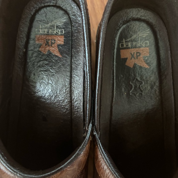 Dansko Women’s XP Tooled Leather Floral Clog in Brown Size EU 41 USA 10 1/2-11 - Picture 7 of 9